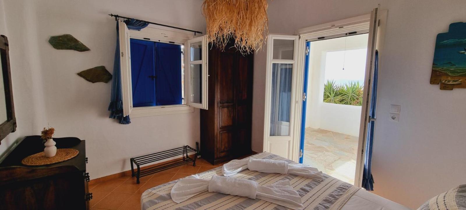 Syros Apartments Suites Chryssonisos Kini Ngoại thất bức ảnh