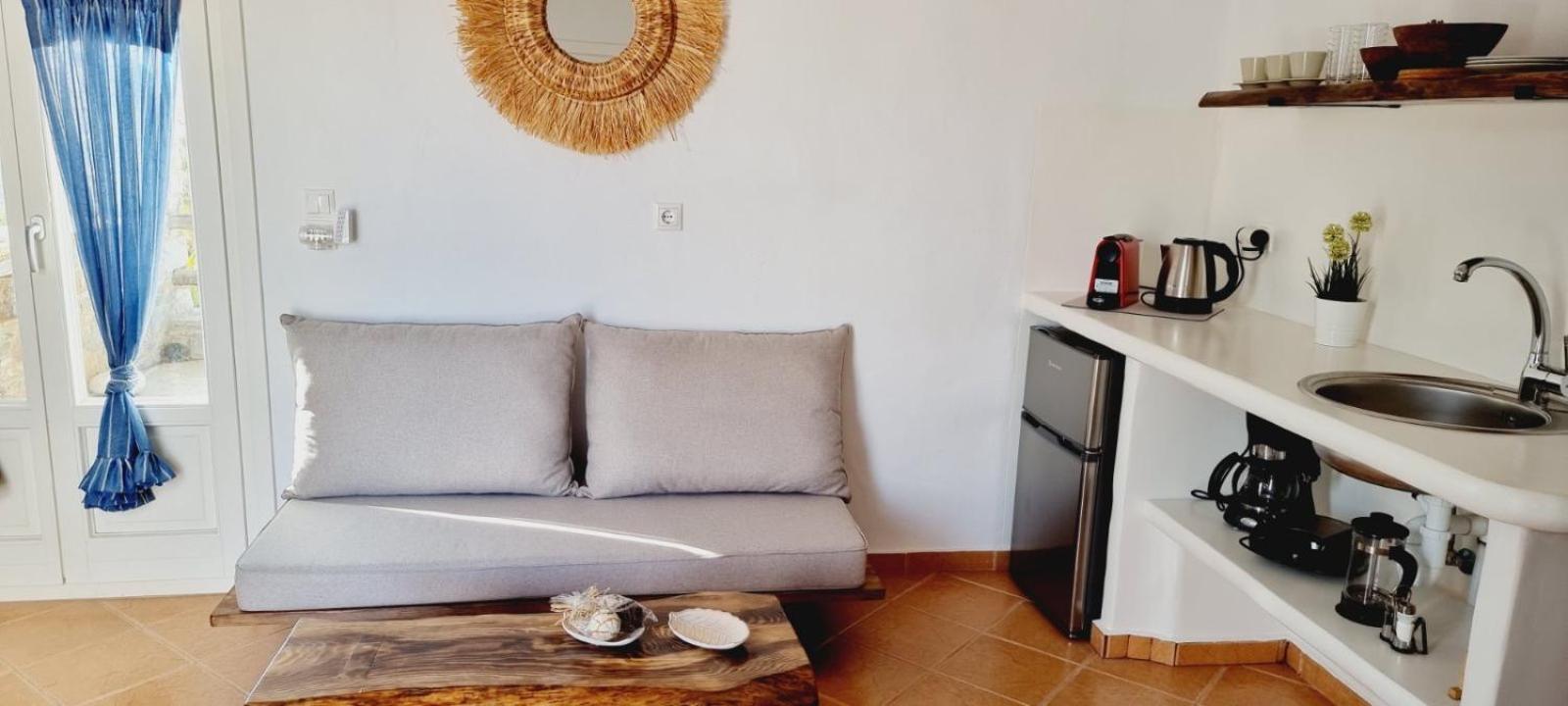 Syros Apartments Suites Chryssonisos Kini Ngoại thất bức ảnh