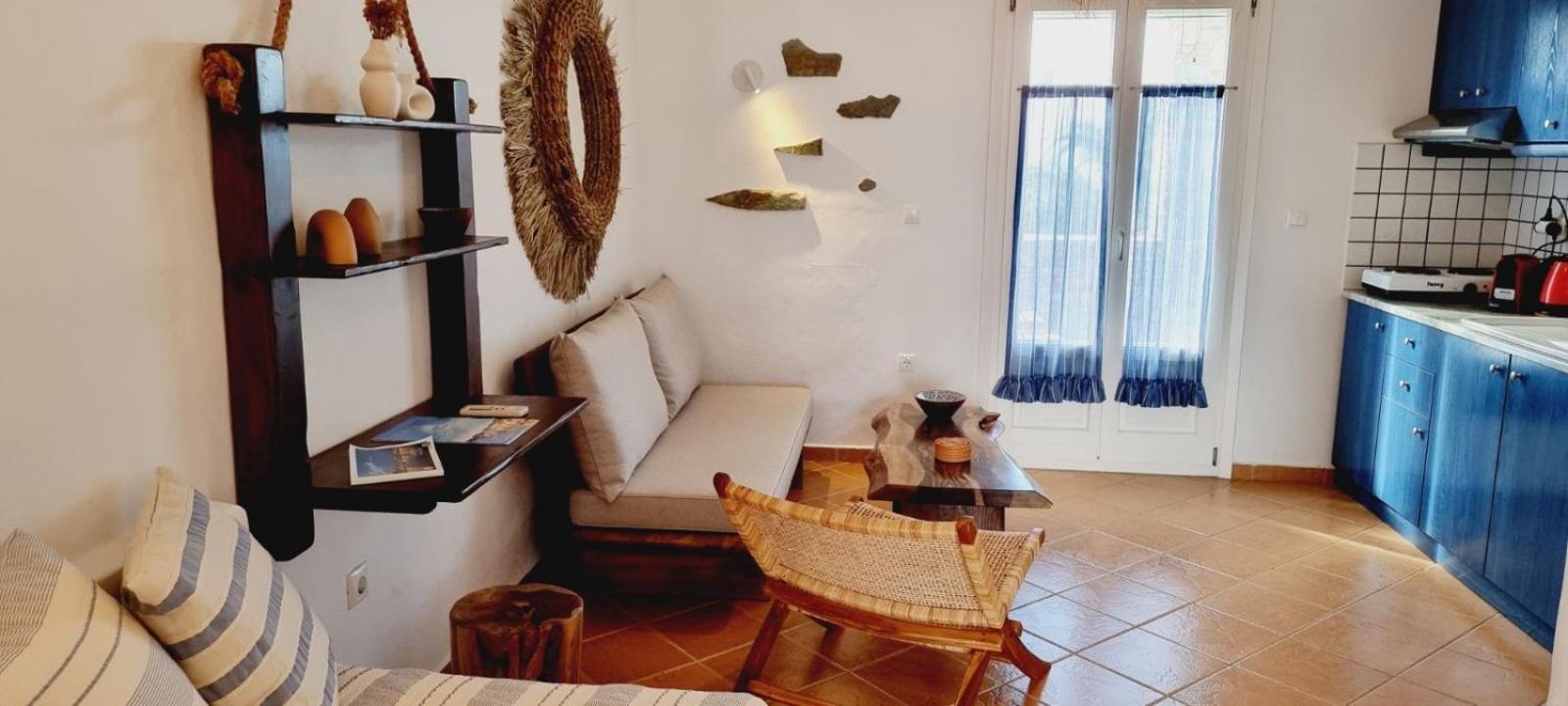 Syros Apartments Suites Chryssonisos Kini Ngoại thất bức ảnh